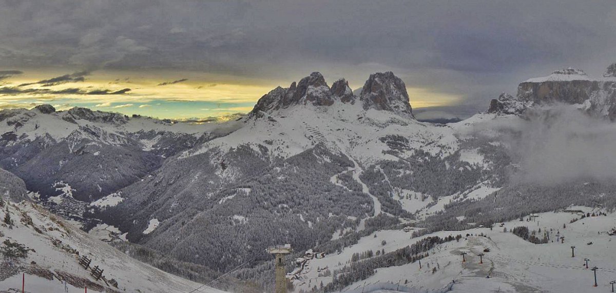 DolomitiWebcam tweet picture