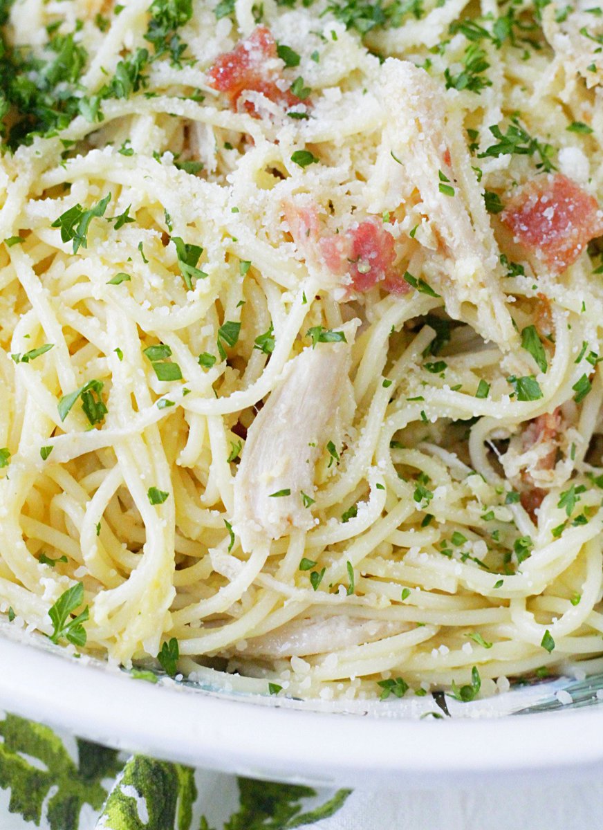 foodtasticmom's tweet photo. Spaghetti Carbonara is an excellent use for leftover turkey! Get the recipe: https://t.co/NzJrEcJXOm #ohioeggs #Thanksgiving #leftovers https://t.co/fstv0Nl9ta
