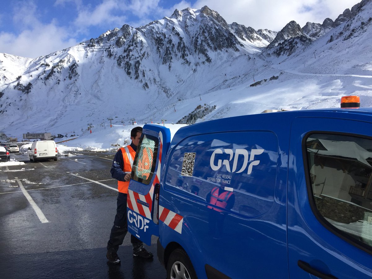 fredsou64's tweet photo. Visite technique à #LaMongie aujourd’hui pour parler innovation avec #eliorys ! Notre territoire est magnifique, n’est-ce pas ? @GRDF re https://t.co/eFDe7Bp7YH