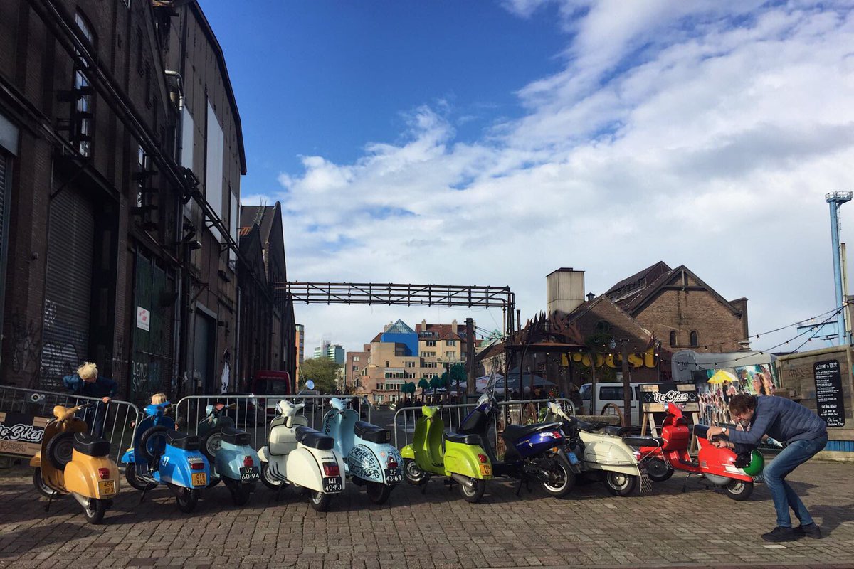 AmsterdamVespa tweet picture