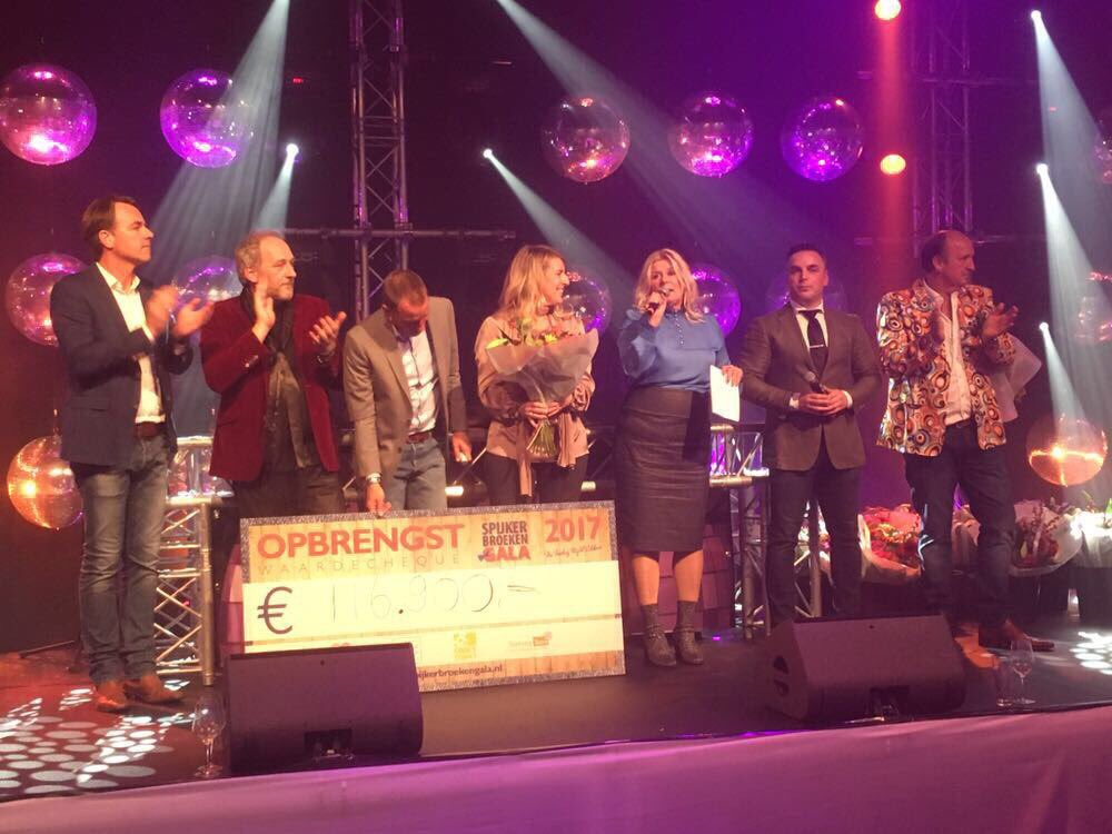 Een RECORD BEDRAG! 116.900,— Euro hebben we met elkaar bijeengebracht tijdens #Spijkerbroekengala2017. Samen maken we het verschil #funding