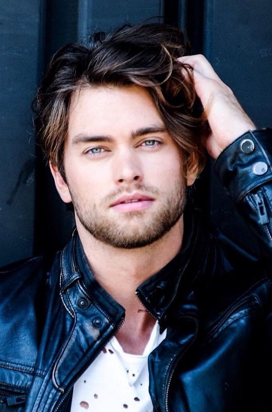 Happy 26th Birthday to Pierson Fode!  