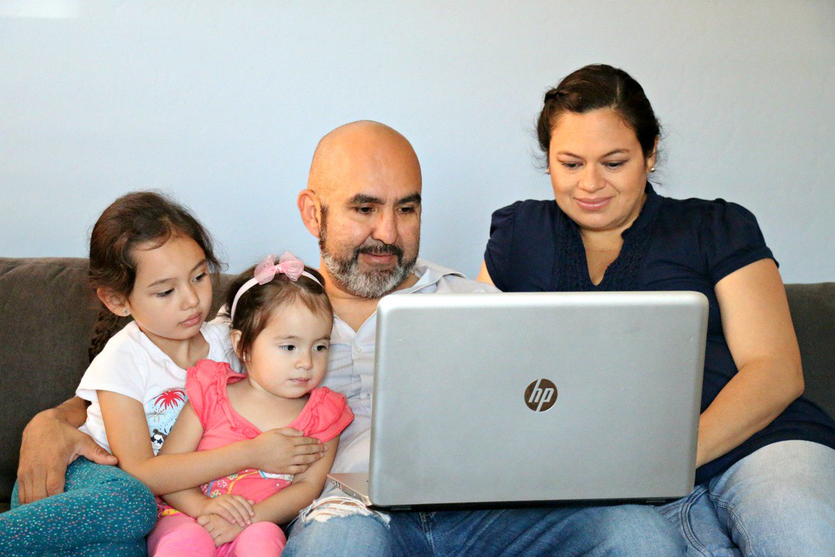 ElTinteroDeMama's tweet photo. #ad 5 cosas a considerar durante la Inscripción Abierta: https://t.co/aX8NuHDG1I #EnrollHumankindness @DignityHealth https://t.co/FvgnbyLl8r
