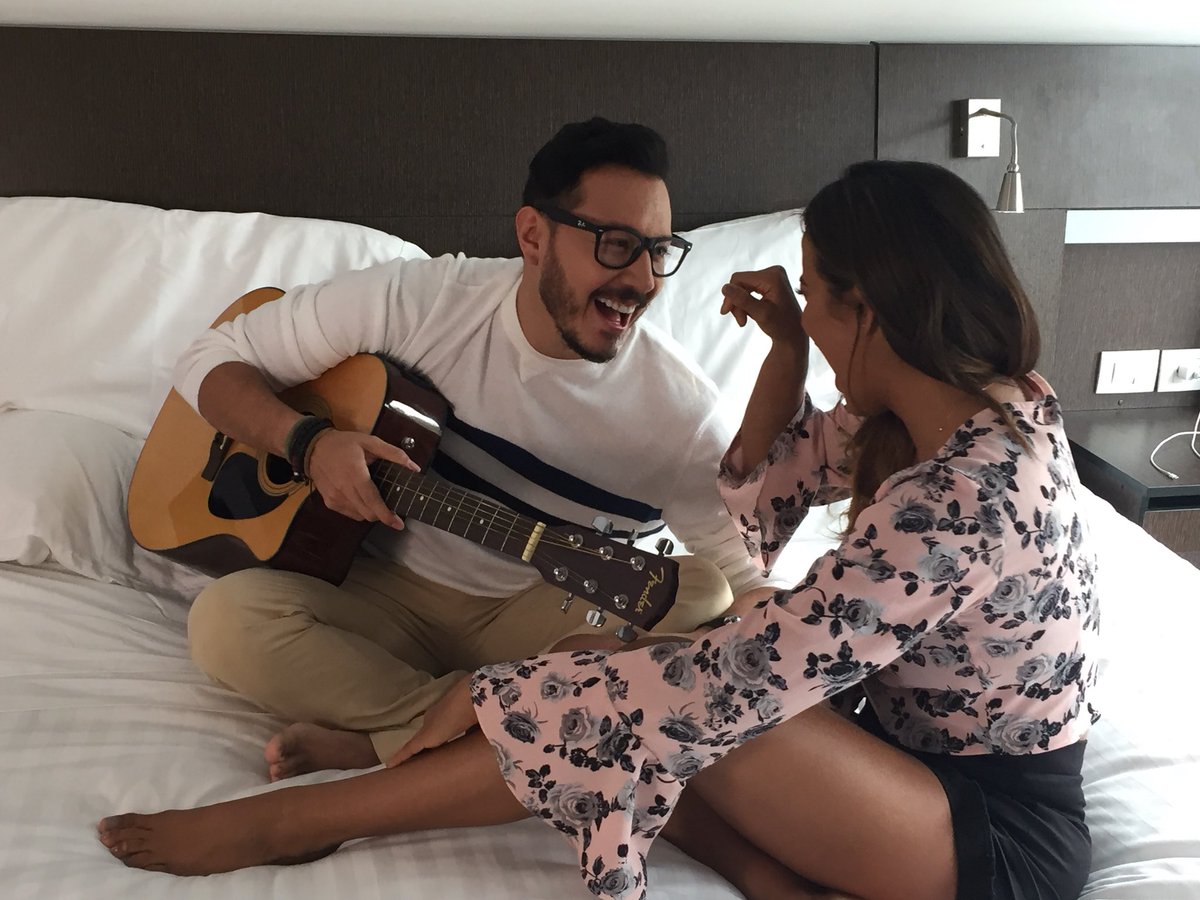 dlarosamusic's tweet photo. Emocionado en mi tierra #calicolombia rondando el videoclip de mi #newsingle #volvercontigo con la bella @MonicaCastiblan @spiwakhotel https://t.co/s2GrMhKpY6