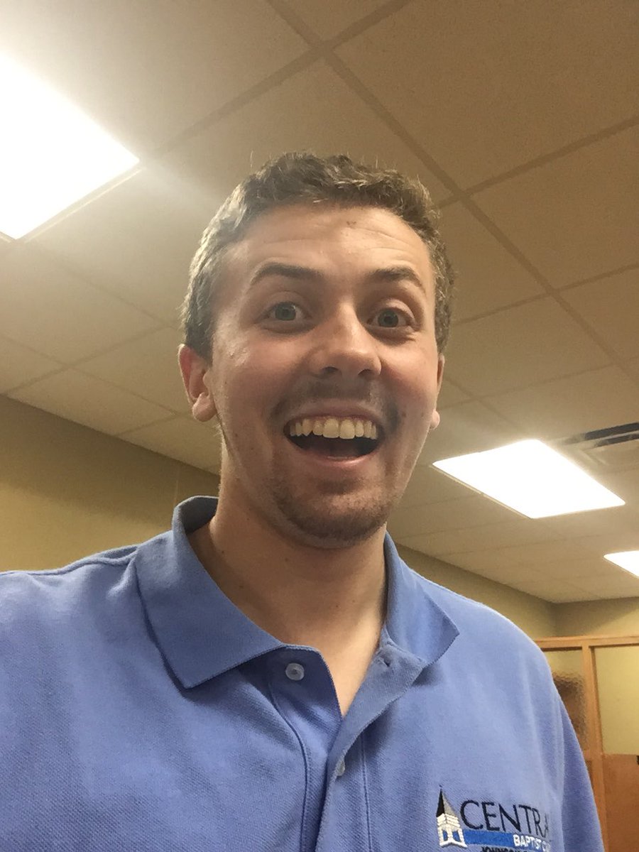 JD_Memes's tweet photo. Just stopping in and saying you’re doing great! College is fun! https://t.co/YaTFMgLeHP