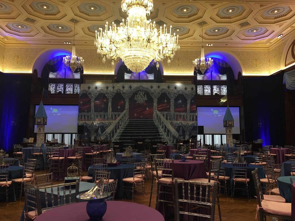 TheUnionLeague's tweet photo. #FallBall, Once Upon a Time. 🎉 #FallBall2017 #LeagueLife https://t.co/p0lBNvrCsW