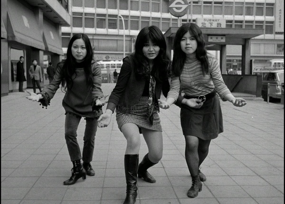 DVDBeaver (@dvdbeaver) on Twitter photo Funeral Parade of Roses Blu-ray <a href="/cinelicious/">Cinelicious Pics</a> dvdbeaver.com/film6/blu-ray_⦠This is an amazing package - pure joy for Avant-Garde fans. Funeral Parade of Roses Blu-ray <a href="/cinelicious/">Cinelicious Pics</a> dvdbeaver.com/film6/blu-ray_⦠This is an amazing package - pure joy for Avant-Garde fans.