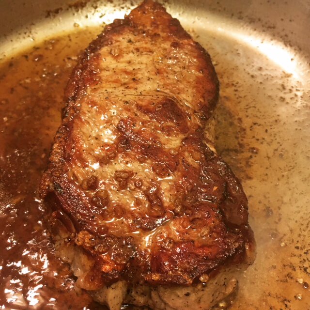 KitchenSprout's tweet photo. #Toronto Run 🏃 to .@dilisos become a master #HomeChef! #PanSearedStriloins #BernaiseSauce #Asparagus #SpringOnions #RoastedRosemaryPotatoes https://t.co/uqDqmB1lOj
