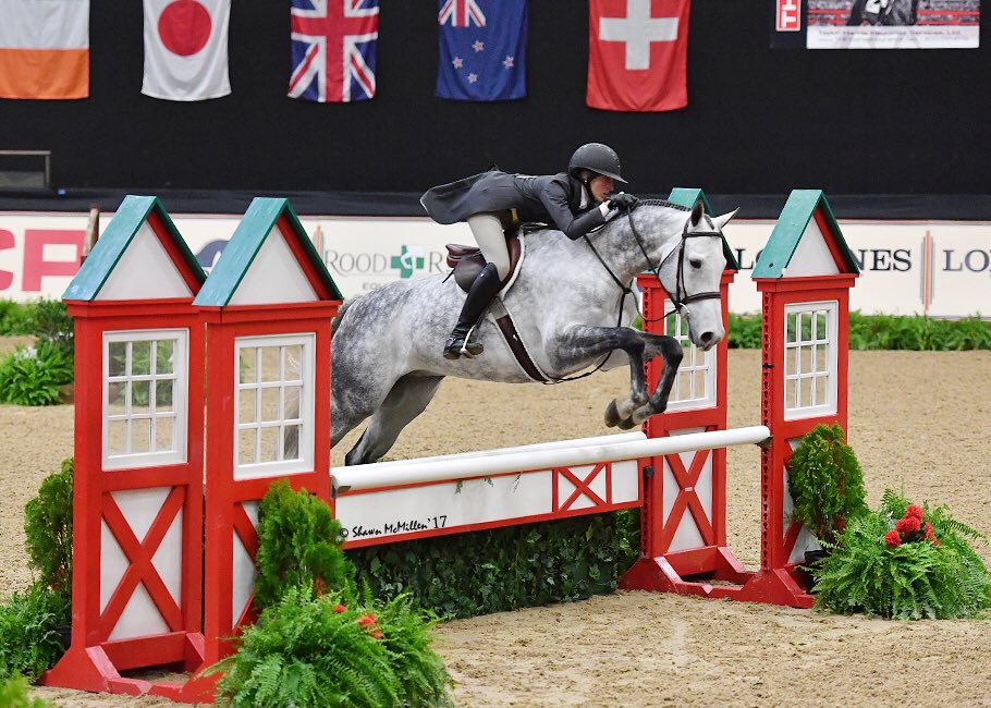 NautilusFarm's tweet photo. We had the best time in Kentucky at the CP National Horse Show 🎉💗🦄 @TheNationalHS https://t.co/jMHOr7bOMh