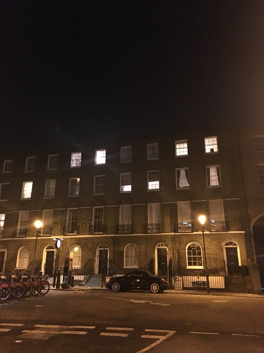 rakishgent's tweet photo. the headquarters of the Order of the Phoenix may be found at number twelve, Grimmauld Place, London #HarryPotter https://t.co/e1ayNMXHIQ