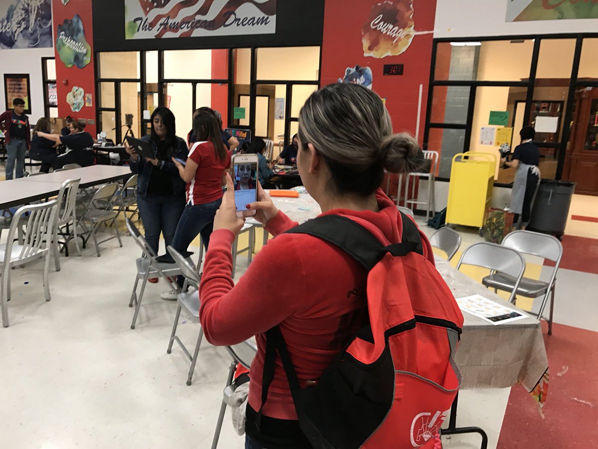 mrstalktechie's tweet photo. #STEMified Prepared to Innovate. Teachers reflecting using @Flipgrid Love giving teachers a voice, too! @CGarza0930 @lajoyaisd #nov8 #STEM https://t.co/tD6NdO5Db5