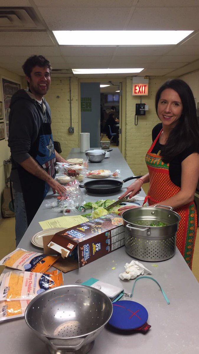 GreekAthlete7's tweet image. Made soup, tacos, quesadillas, and mac &amp;amp; cheese at a shelter in Lincoln Park, today. #23DaysOfGiving