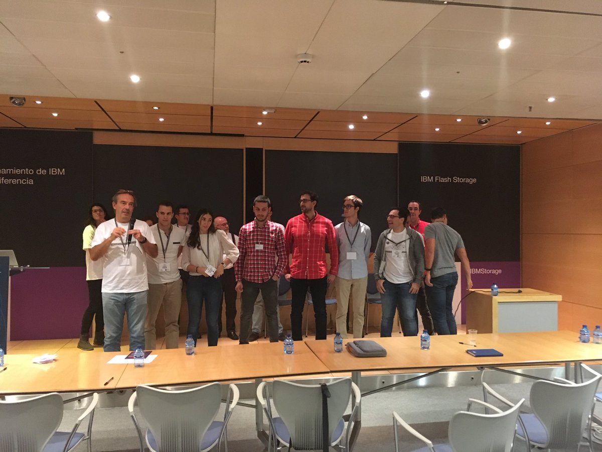 mvillasolmeda's tweet photo. Los finalistas #CIC_Hackathon IBM_ES https://t.co/zq1VyDwQfB