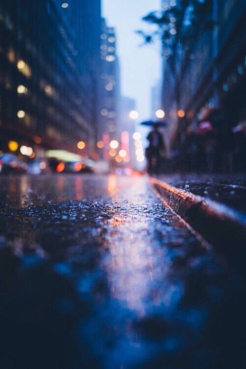 LOS ALTOS + CLOOB ☔️ Que la lluvia no te impida disfrutar de este sábado noche. Entra en la app y enséñala para entrar gratis.