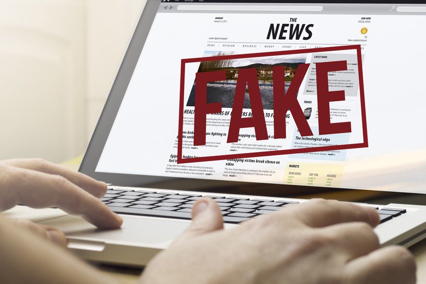 RankRanger's tweet image. Study shows Google has a hard time distinguishing between real &amp;amp; fake #news ow.ly/FAkz30gixbG #SEONews
