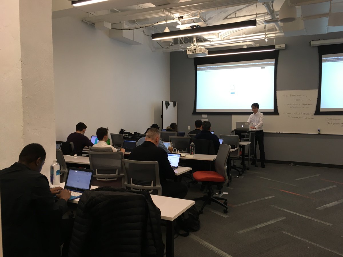 BuildwithWatson's tweet photo. Afternoon sessions at #cognitivebuilder are well underway! There's still time to join us for the Sunday's sessions! https://t.co/lfN1nx31sC https://t.co/gF5eJn5Z4A