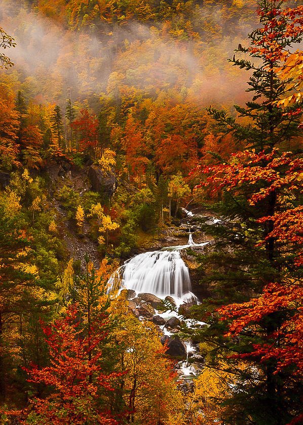 Cascada de Arripas waterfall in the Ordesa Valley, Spain