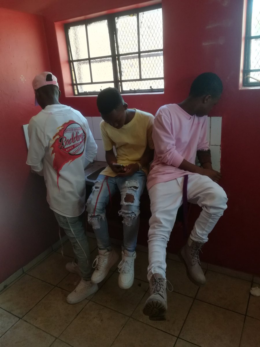 Thabo4841559's tweet photo. dirty family #DLCB https://t.co/iZemGG2IoV