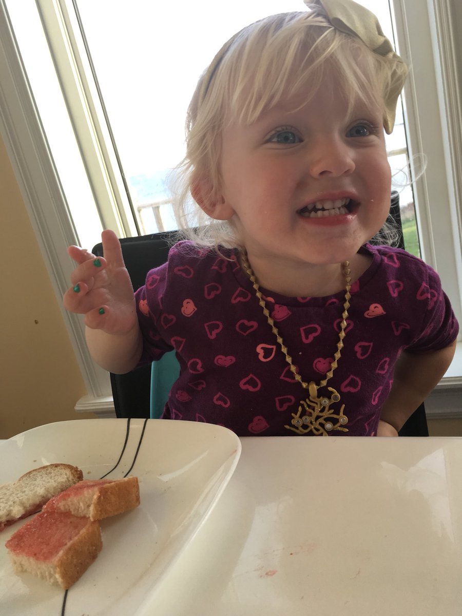 Jazzk92's tweet photo. Her favourite supper ‘bread and jam’ but now it has to be ‘jam man jam!!’ And yes the 2 year old knows the difference lol @patspreserves https://t.co/udrhhQUcrK