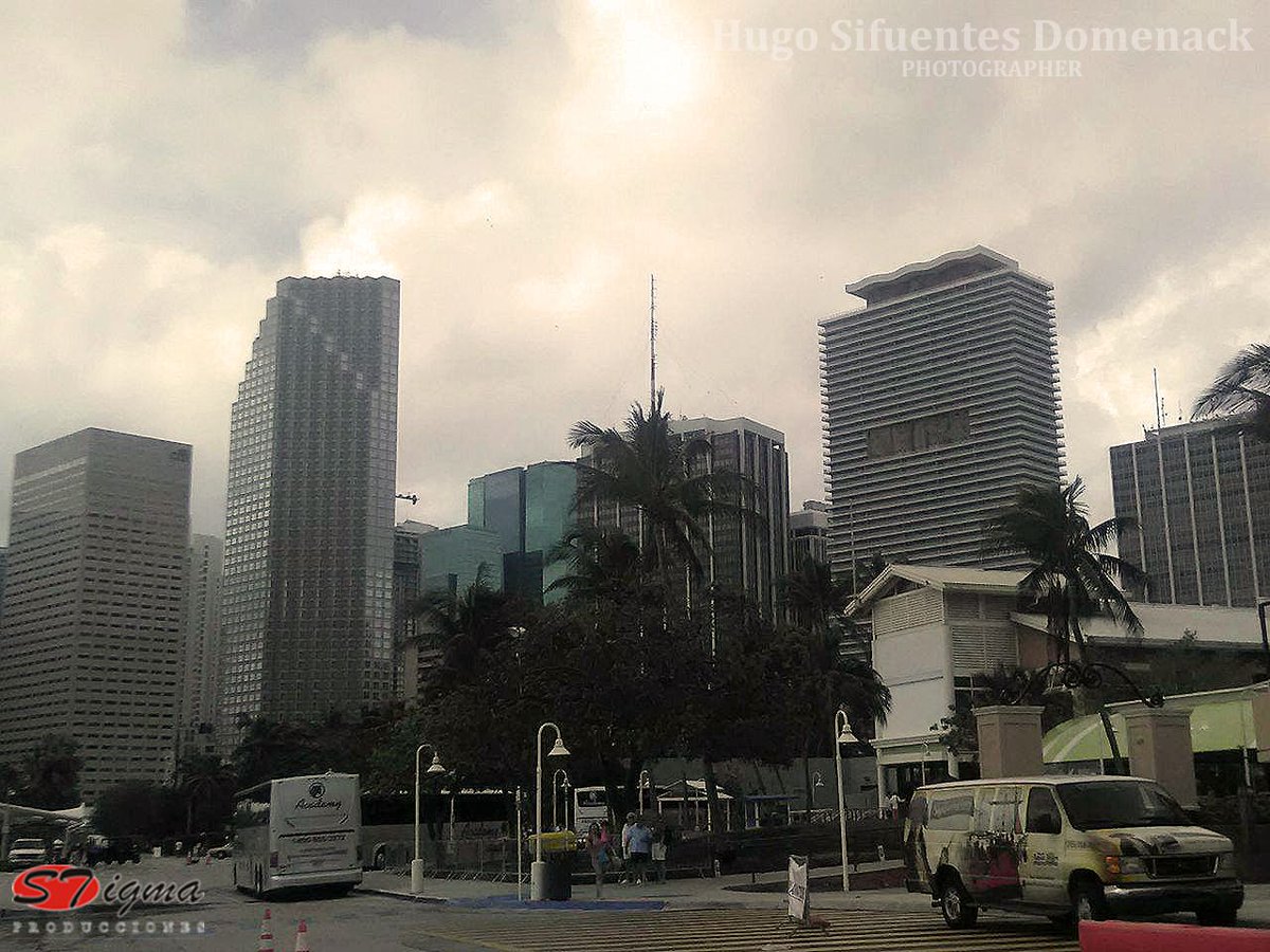 Hsinack's tweet photo. Photographer: @Hsinack
Location: #DowntownMiami
Taken on: October 2017
#StreetPhotography #HugoSifuentesPhoto #MiamiYatching https://t.co/ZYpIFjvZo5