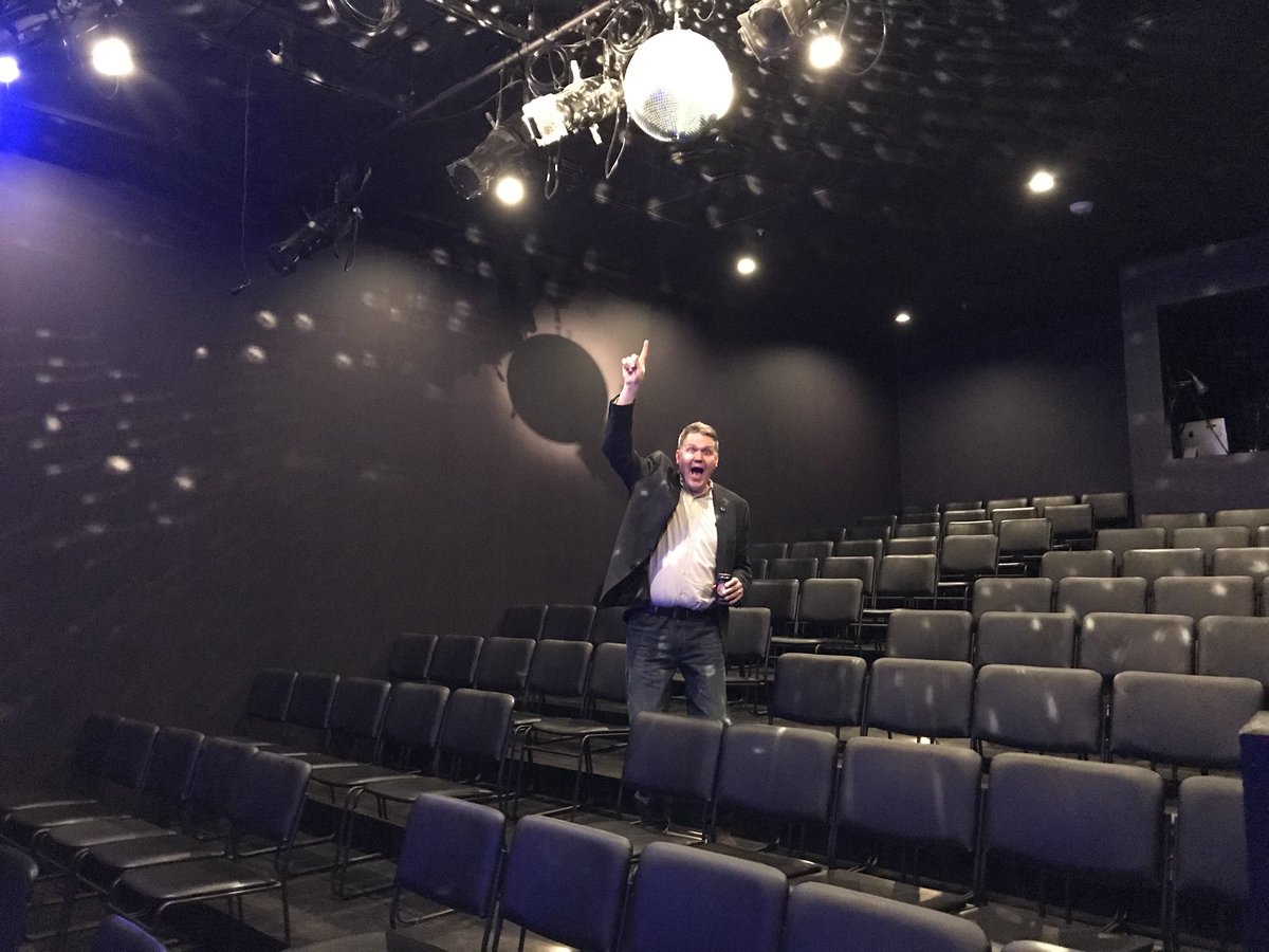 KristyNolen's tweet photo. 12 tix left for 10pm show. Everything else is #soldout ! This guy’s got his tix! @ArcadeComedy #arcadeupgradge #arcadeopening #donotmissout https://t.co/bGQaTDFP7H