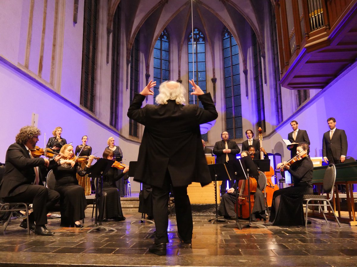 beleefklassiek's tweet photo. Tweede ‘ode aan Bach’ weekend gisteren begonnen in @Mare_Kerk - vandaag in de @janskerkutrecht en morgen @Concertgebouw #bach #soldout #Show https://t.co/AUbeLyxOtr