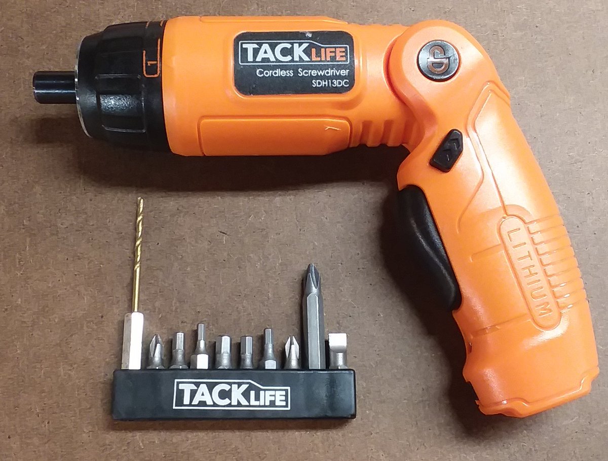 TimeCrafters_'s tweet photo. TIME TIP #10 
Get an electric screwdriver for fast efficient bolting/screwing.
also, it saves your wrists!
#omgrobots  #ftctips https://t.co/3jzcY4tA9B