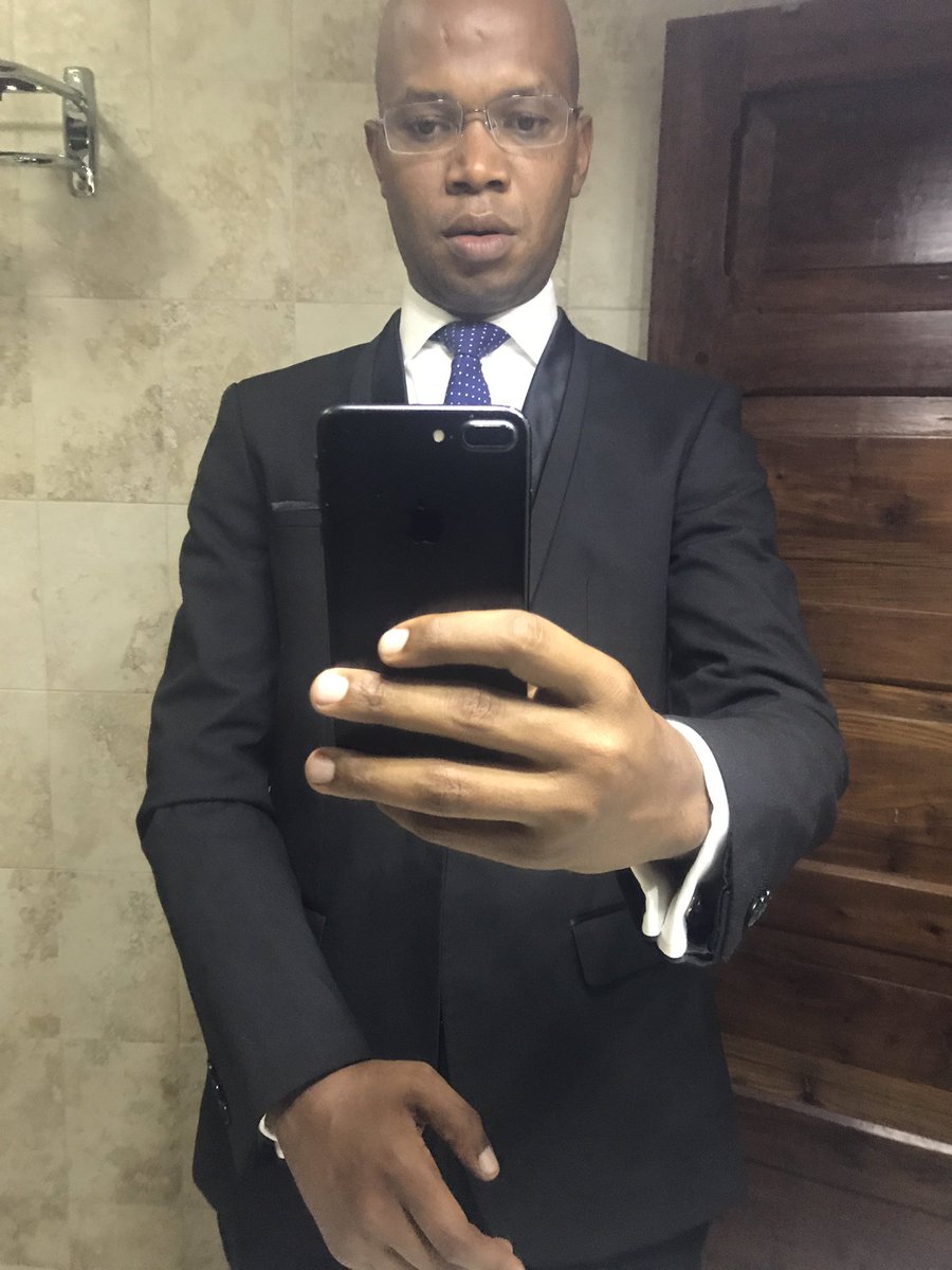 JMakamba's tweet photo. The struggle to emulate the millennials is real. #ThisIsTooHard https://t.co/G0VNUzQjVf