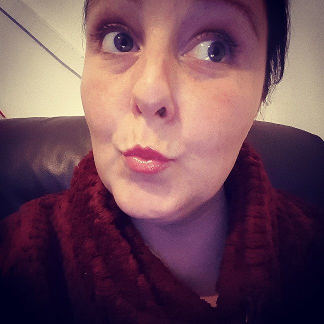 kerri86's tweet photo. #NewProfilePic #PeachKiss lip gloss by #NaturalCollection https://t.co/ZDh64se32v