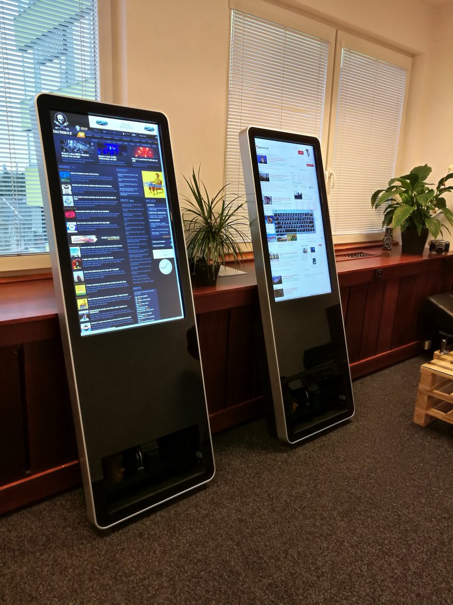 Máme trochu větší ajfouny. Do kapsy s obtížemi 😉