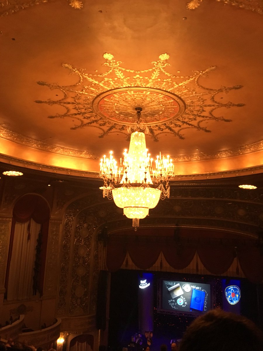 wmccracken's tweet photo. Do you still use you turkey recipe? Have you tried smoking a turkey? Wanna do dinner? #AltonBrownLive https://t.co/01eEHdXbR2