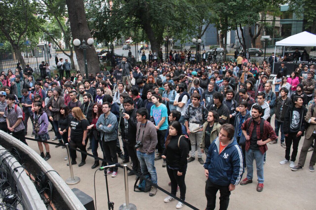 CulturaProvi's tweet photo. @maifersoni presentó toda su música en el cierre del Ciclo de Música #IndiProvi ahora toca #ElCómodoSilencioDeLosQueHablanPoco #ProviEventos https://t.co/D0q3PnzX8N