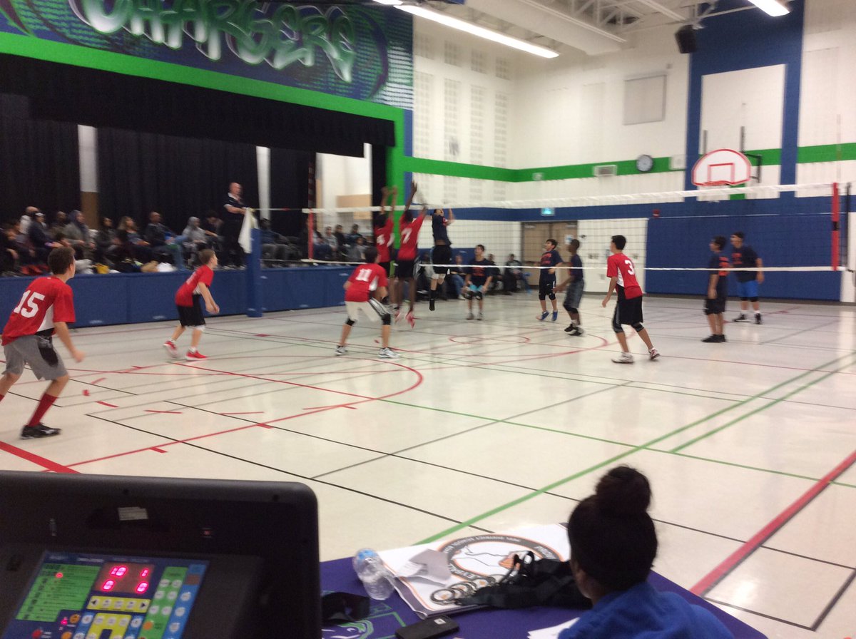 churchville_pe's tweet photo. Finishing off the #PROCUP2017 with tier 3 and 4 boys finals @npphea @SPESPHEA @hpe4pdsb @PeelSchools https://t.co/vWESlcXCvb