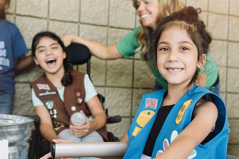 Dreamforce's tweet image. Learn How @GirlScouts is Building the STEM Trailblazers of Tomorrow at #DF17 sforce.co/2lSalSQ