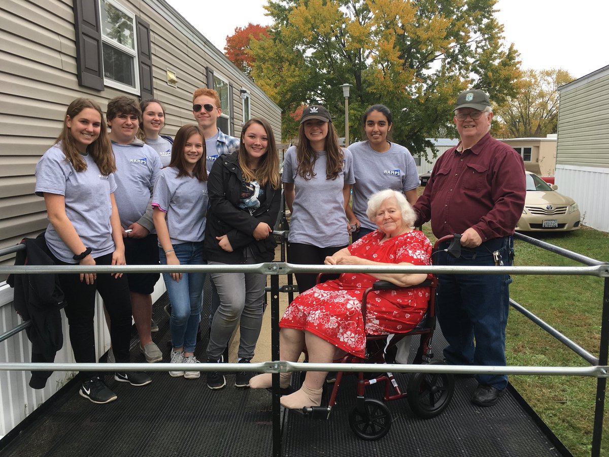 MidloRAMPS's tweet photo. RAMPS crew worked hard today! Great job everyone!!! #MidloRAMPS #ChangingLives https://t.co/6BgbyAelFV