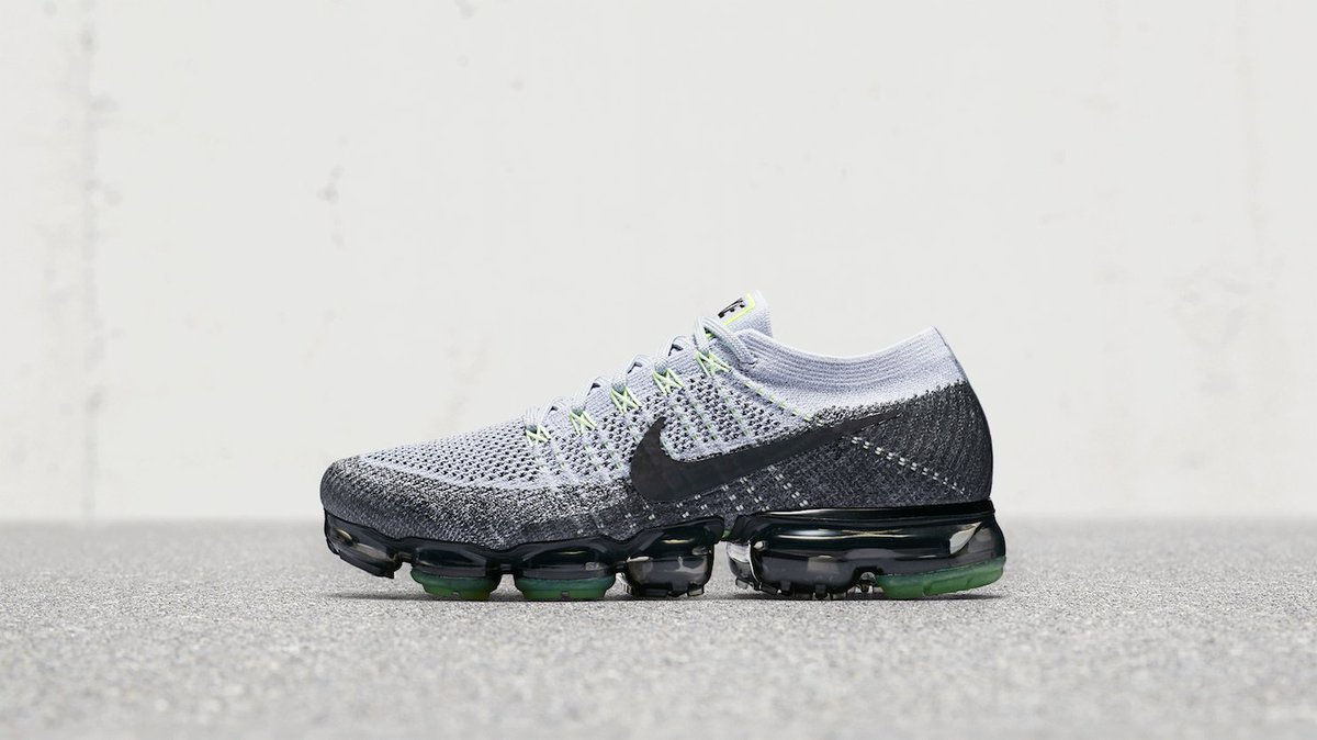 finish line football cleats