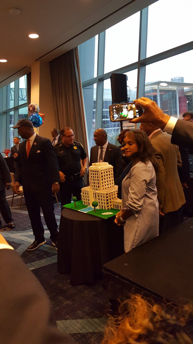 PreEmpAg's tweet photo. Celebrated Mayor Turner's Birthday. He's a blessing. He wants EVERYONE to VOTE! https://t.co/WdJYCFrnnh