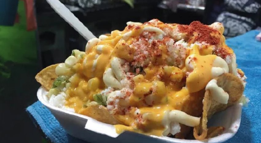 ChilangoCom's tweet image. Todos los postres de elote que se puedan imaginar están en este lugar, una joya del Mercado de Jamaica ow.ly/GOFY30gijgc