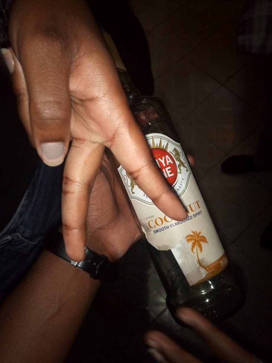 inziani_libwege's tweet photo. Another one down #kccoconut https://t.co/BNFS0ksQWk