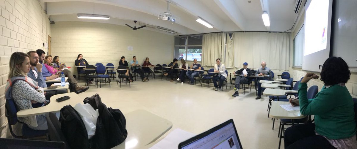 gbemulti's tweet photo. Reunião do @gbemulti no Congresso Brasileiro de Epidemiologia #epi2017  Florianópolis. #multimorbidity @UFPel https://t.co/w3VOMjsMMK