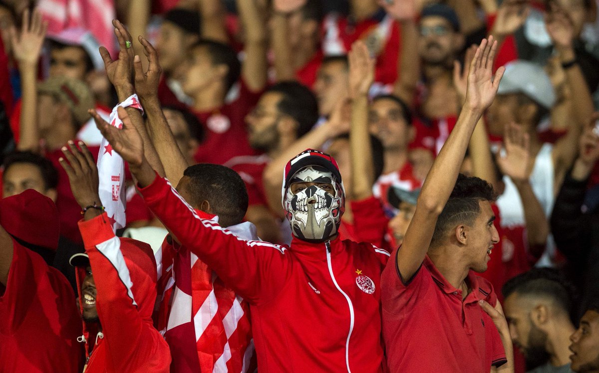 AJELNEWS24's tweet photo. عاجل 🔴
.
.
#الوداد_المغربي بطلا لبطولة #دوري_أبطال_أفريقيا بعد فوزه على #الأهلي_المصري بهدف .
.
.
#الوداد_الأهلي 
.
. https://t.co/BhPDE79HLx