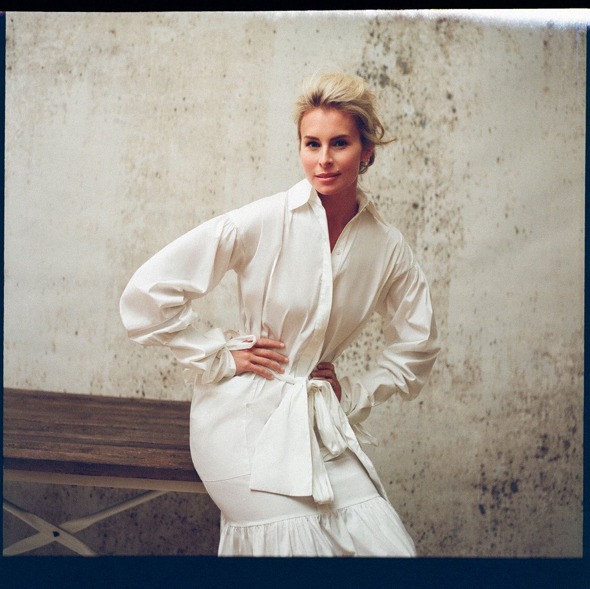 kassiejphoto's tweet photo. New #retouching with #photography by @emsoto with #model @NikiTaylorInc for Monrowe Magazine #editorial #fashion #monrowe #nikitaylor #35mm https://t.co/zW2BydlHHT
