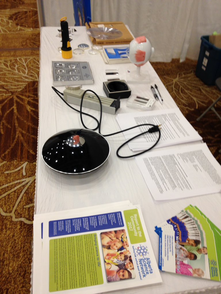 ScienceYYC's tweet photo. Convention booth at #visioncanada #opticians conference. Recruiting for Light &amp; Shadows across the province. https://t.co/mrfMT5C1bc