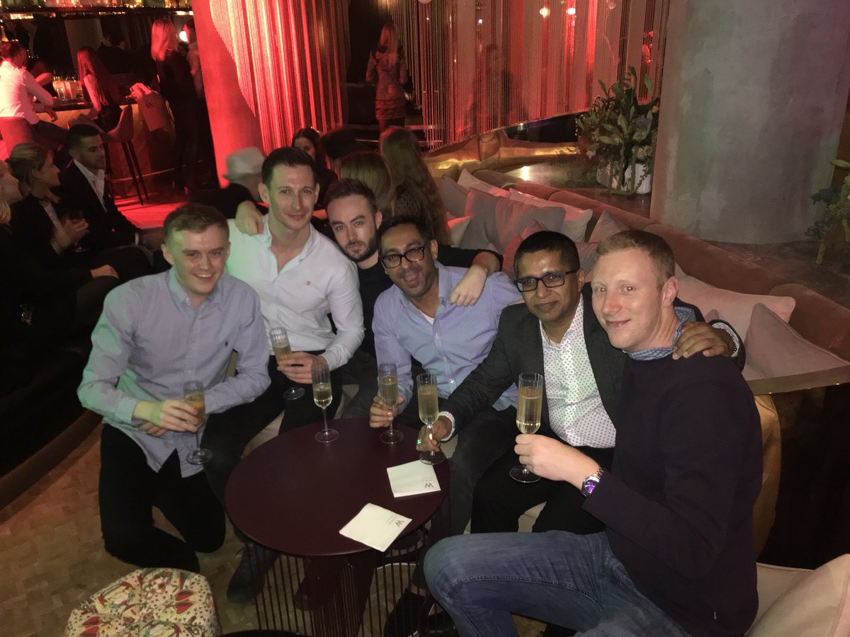 Ansar_Nebula's tweet photo. Saturday night drinks @ the W. # friends https://t.co/6vQH3RghQL
