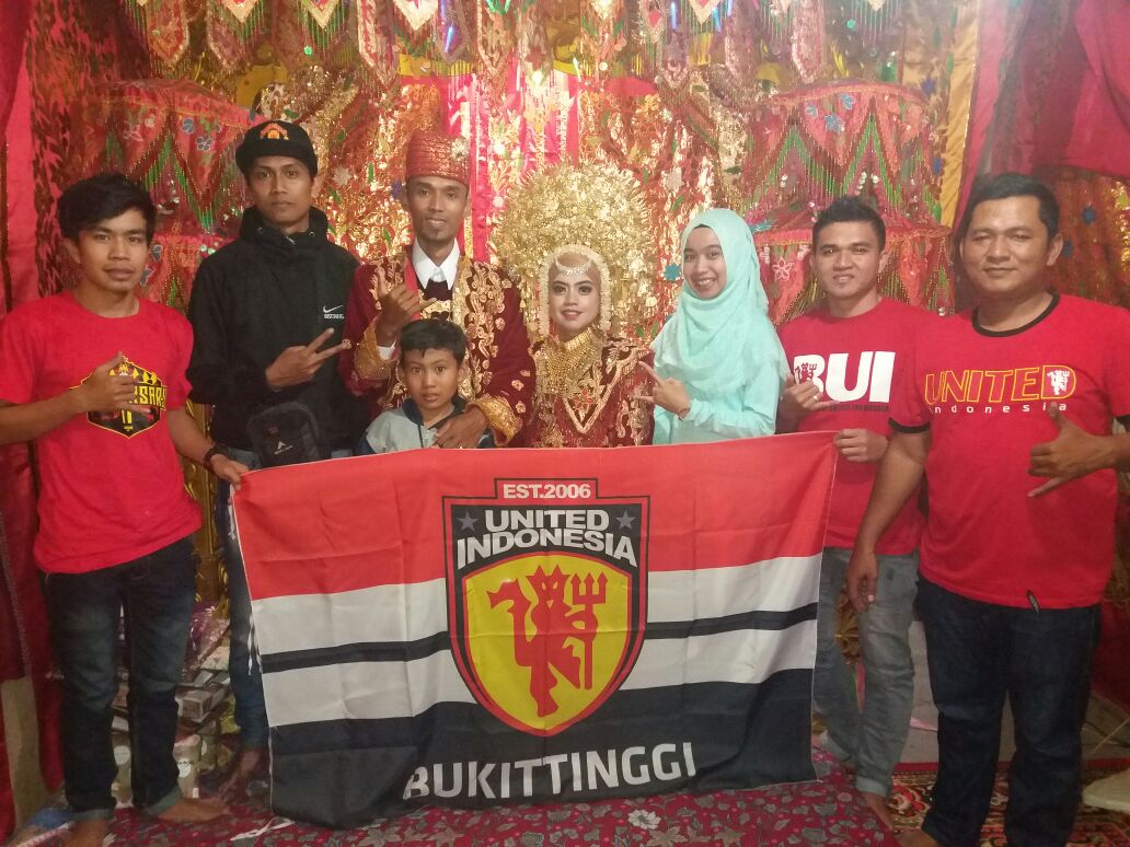 UtdIndo_BKT's tweet photo. Salamaik Pak Korda BUI @uncuAdie  
Semoga manjadi keluarga nan sakinnah mawaddah warrohmah https://t.co/34RhHZwO3k