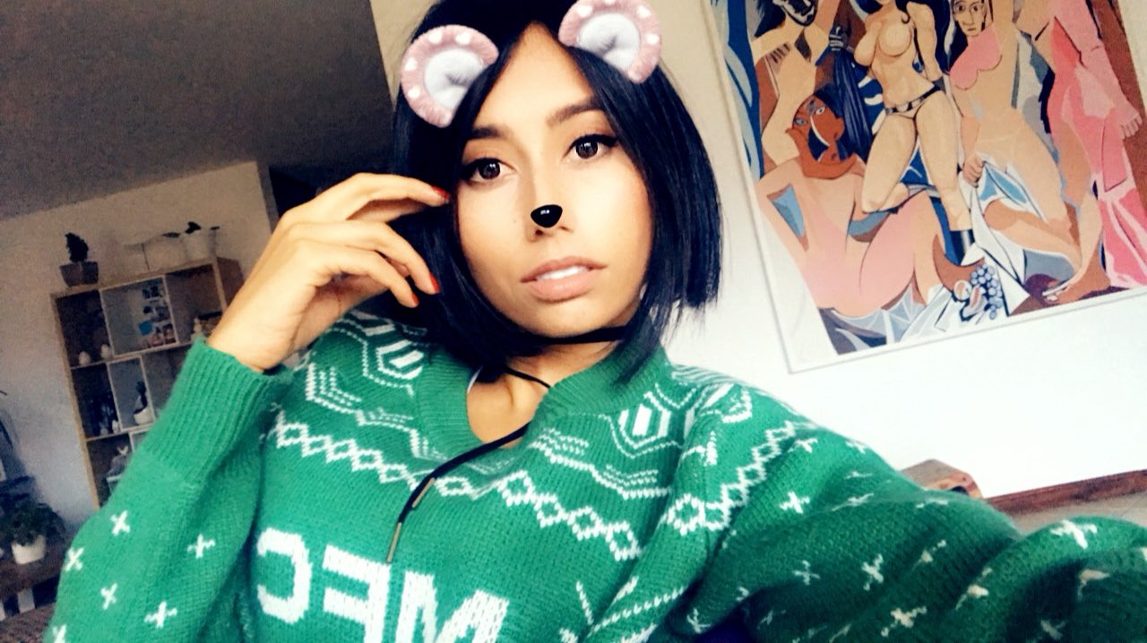 TW Pornstars FloraBella Twitter Never Thought I Will Look Good On