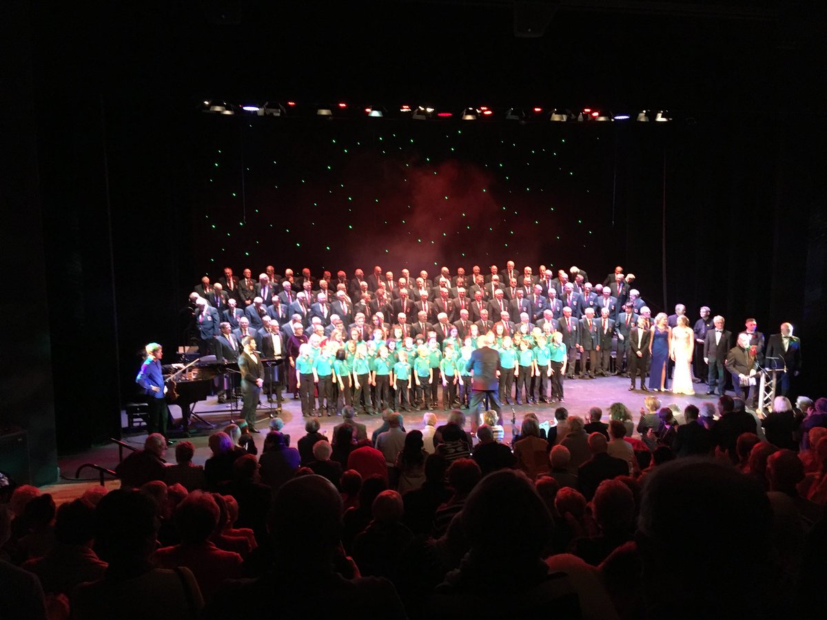 Llongyfarchiadau ar gyngerdd arbennig heno! <a href="/TrystanLlyr/">Trystan Griffiths</a> @clovelljones46 <a href="/owen_garry/">Garry Owen</a> #côrmeibionpontarddulais #ysgolgerddceredigion