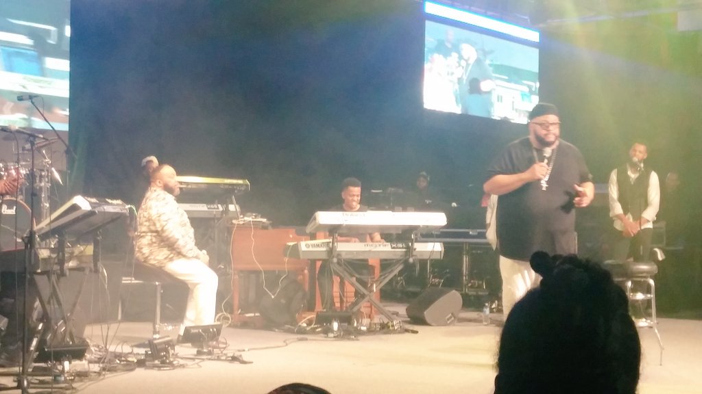 NickSmall01's tweet photo. Awesome time of praise &amp; worship with @RealFredHammond and @marvinsapp at @rhemacanada https://t.co/HqczYkuL4x