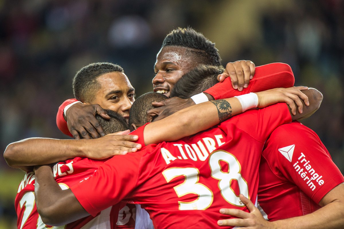 AS_Monaco's tweet photo. 👏🙌 Lendemain de VICTOIREEEE !!! Bon dimanche à tous 😘 https://t.co/clPpvoTfFQ