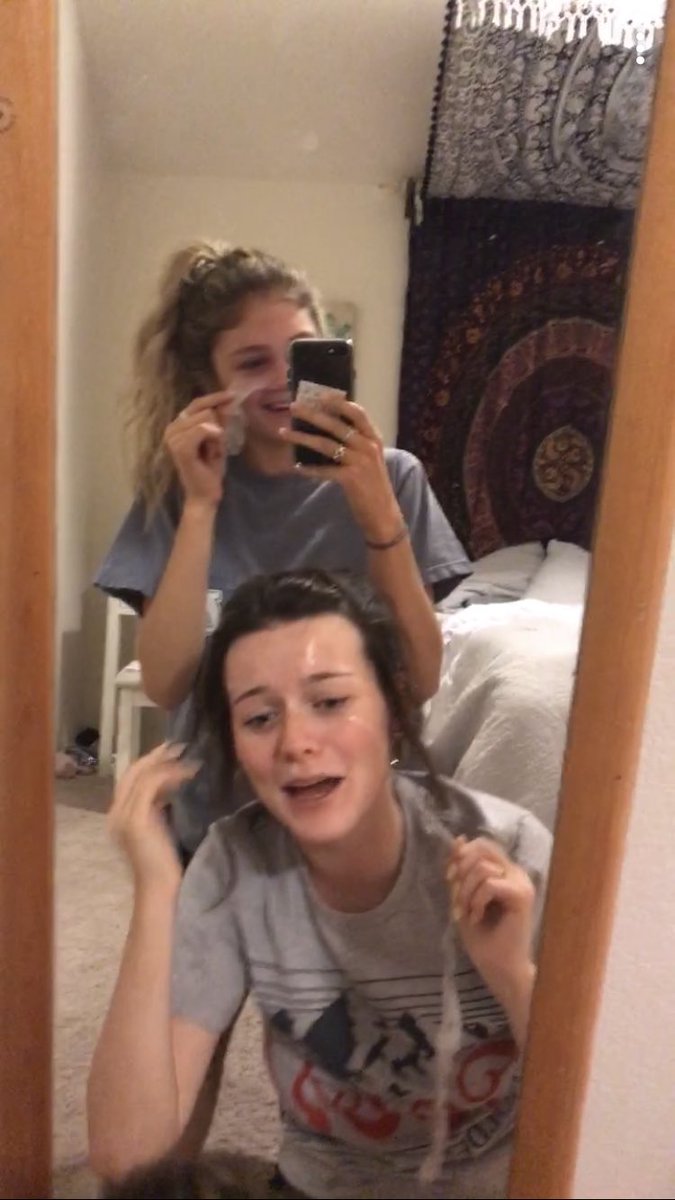 taylorvoyda's tweet photo. happy birthday katie!! luv you<3 https://t.co/mXS2DGA3C3